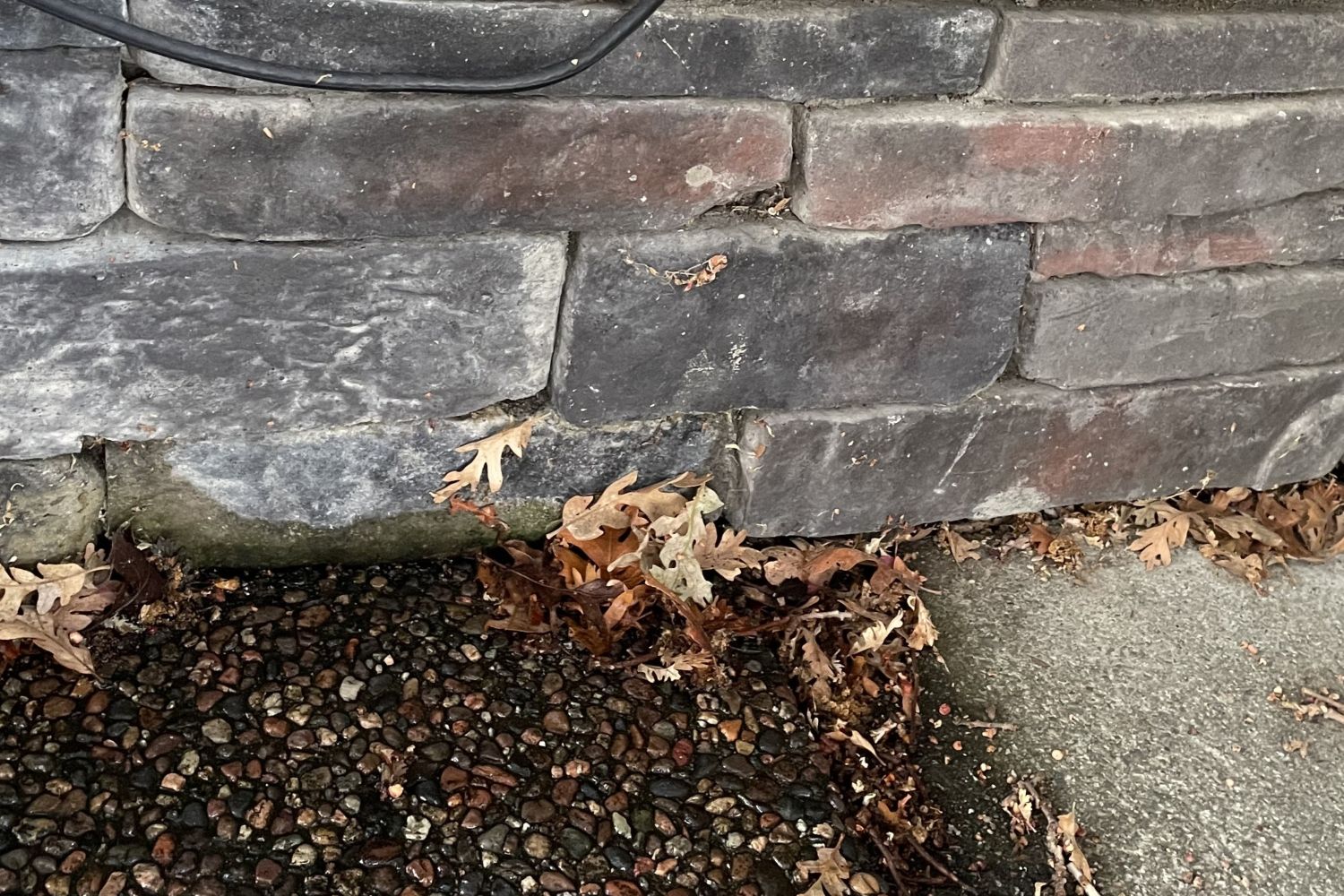 Stone Veneer - Stack Stone Midnight - Mountain View Stone