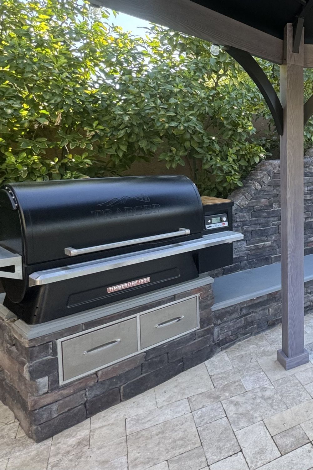 Stone Veneer - Stack Stone Midnight - Mountain View Stone