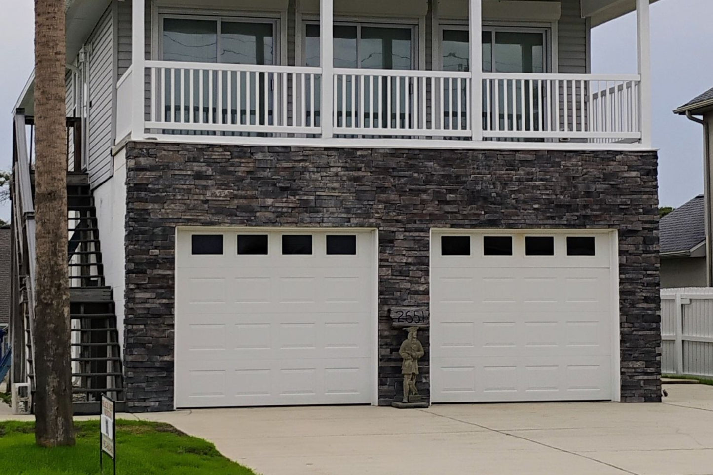 Stone Veneer - Stack Stone Midnight - Mountain View Stone