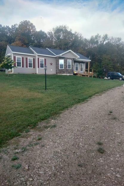 Stone Veneer - Stack Stone Midnight - Mountain View Stone