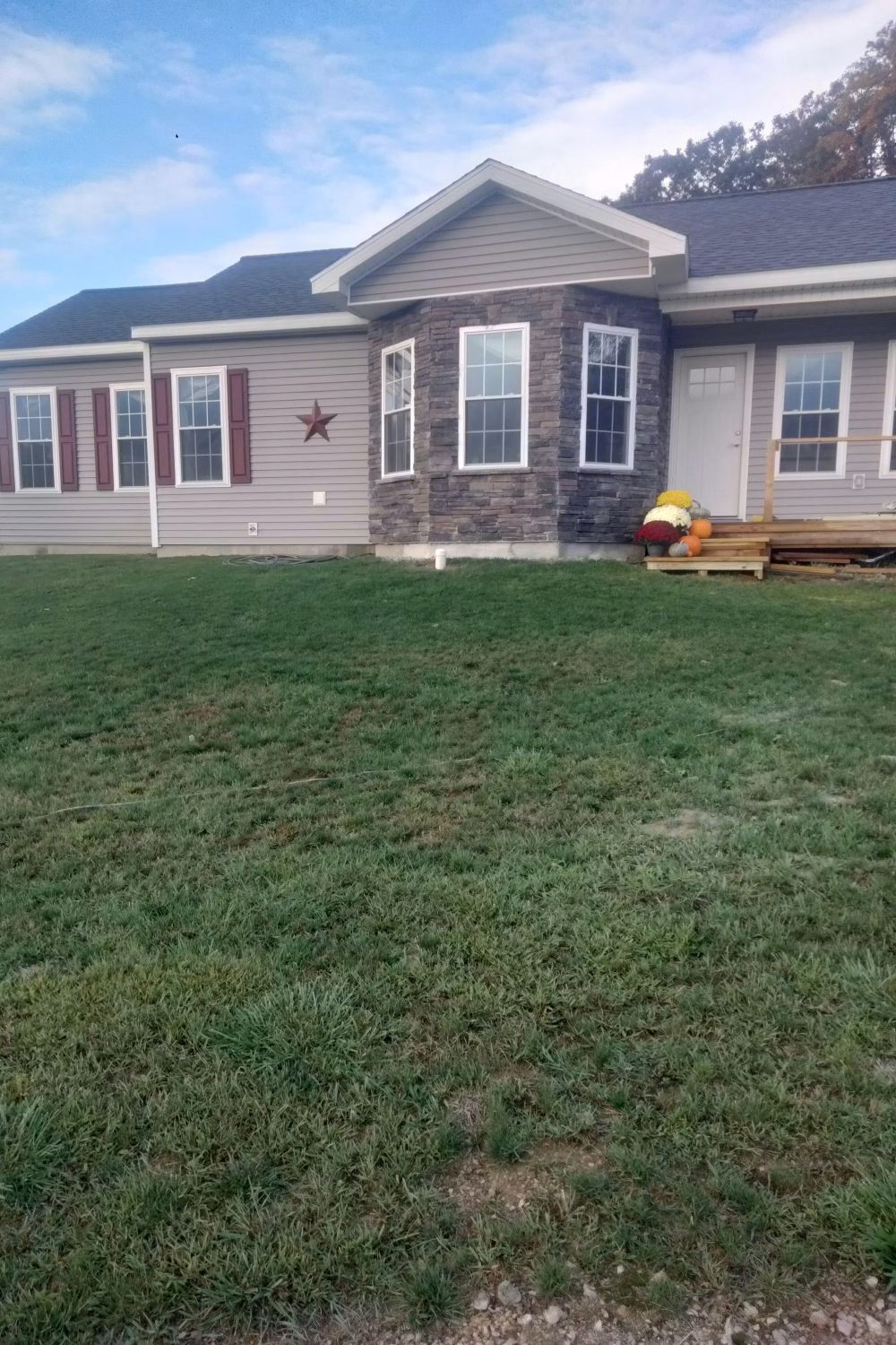 Stone Veneer - Stack Stone Midnight - Mountain View Stone