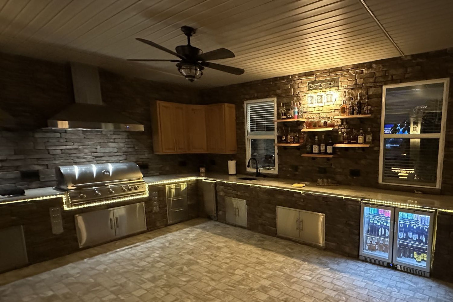 Stone Veneer - Stack Stone Outback - Mountain View Stone