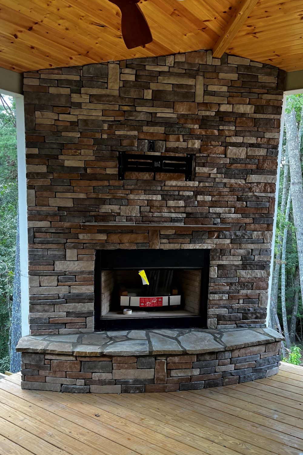 Stone Veneer - Stack Stone Ozark - Mountain View Stone