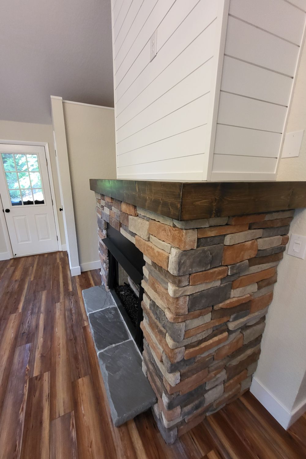 Stone Veneer - Stack Stone Ozark - Mountain View Stone