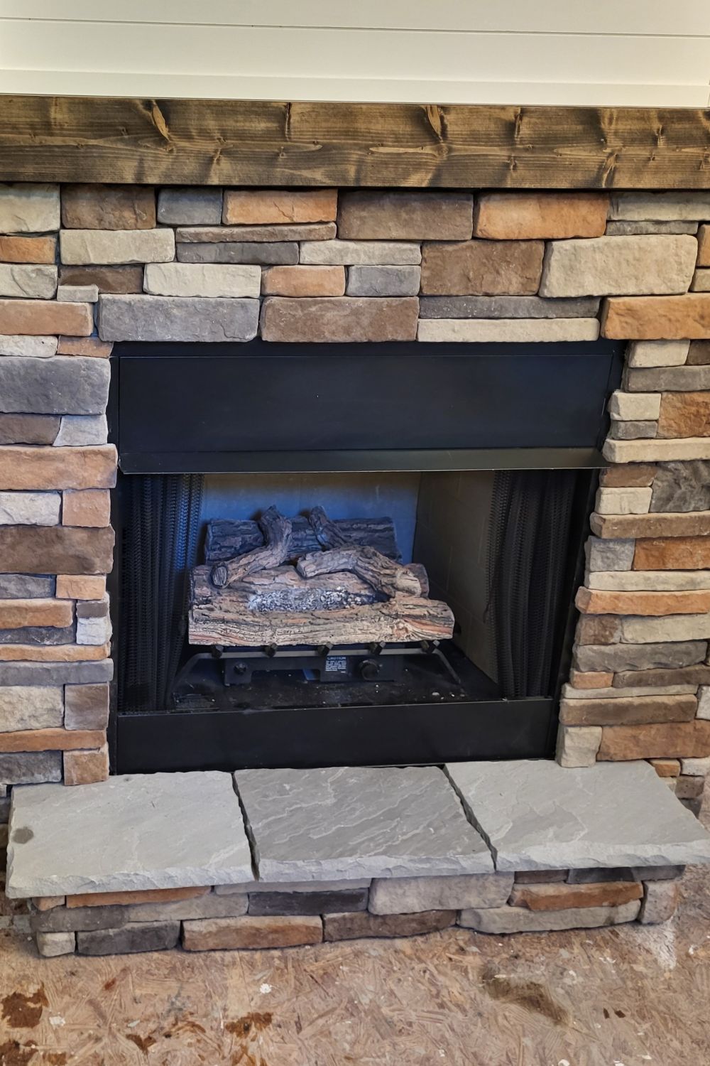 Stone Veneer - Stack Stone Ozark - Mountain View Stone