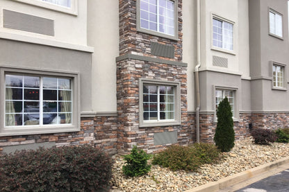 Stone Veneer - Stack Stone Ozark - Mountain View Stone