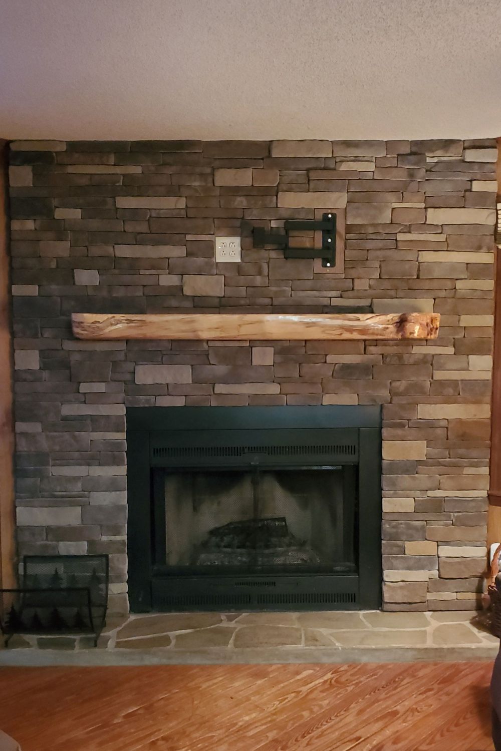 Stone Veneer - Stack Stone Rustic - Mountain View Stone